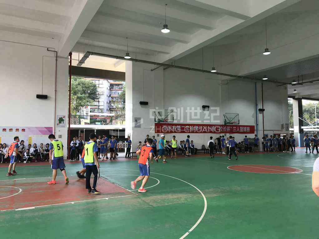文體樓籃球場 (2).JPG