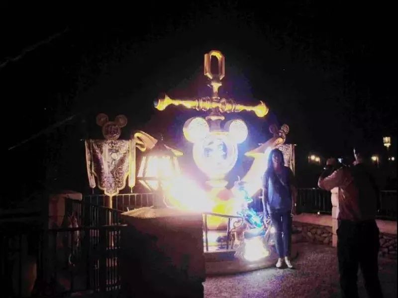 主題樂園燈光效果1-2 主題樂園燈光效果1-2